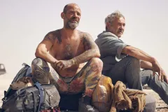 En el cine drama y suspenso con Sirát: Trance En El Desierto y comedia en Familia a la Deriva