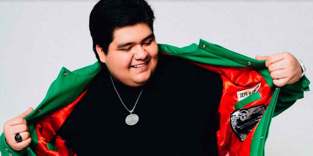 Octavio Cuadras llega con su nuevo álbum “Corridos Felices Deluxe”