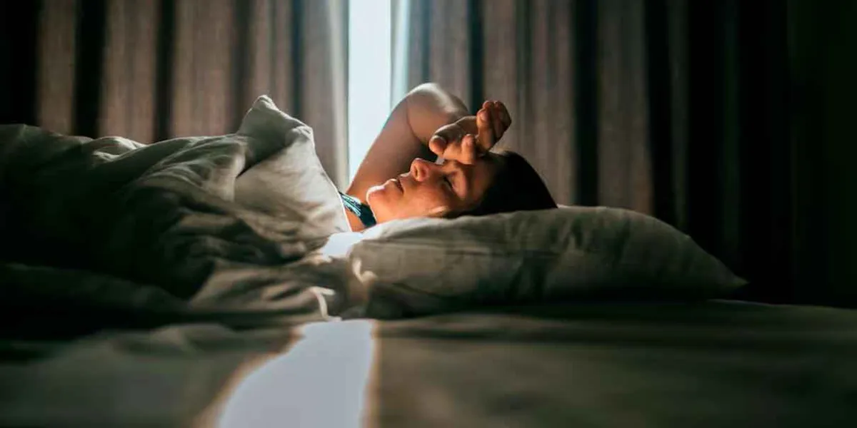 ¿Por qué las mujeres tienen hasta tres veces más migraña que los hombres?
