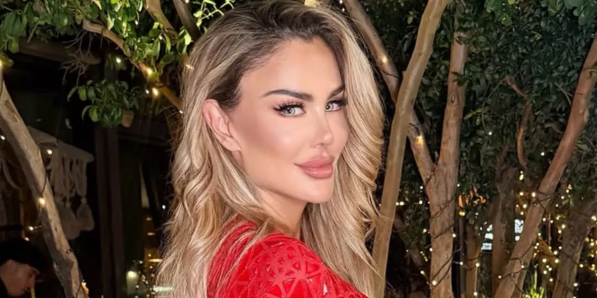 Ninel Conde presume su nueva cara y las redes se le van encima