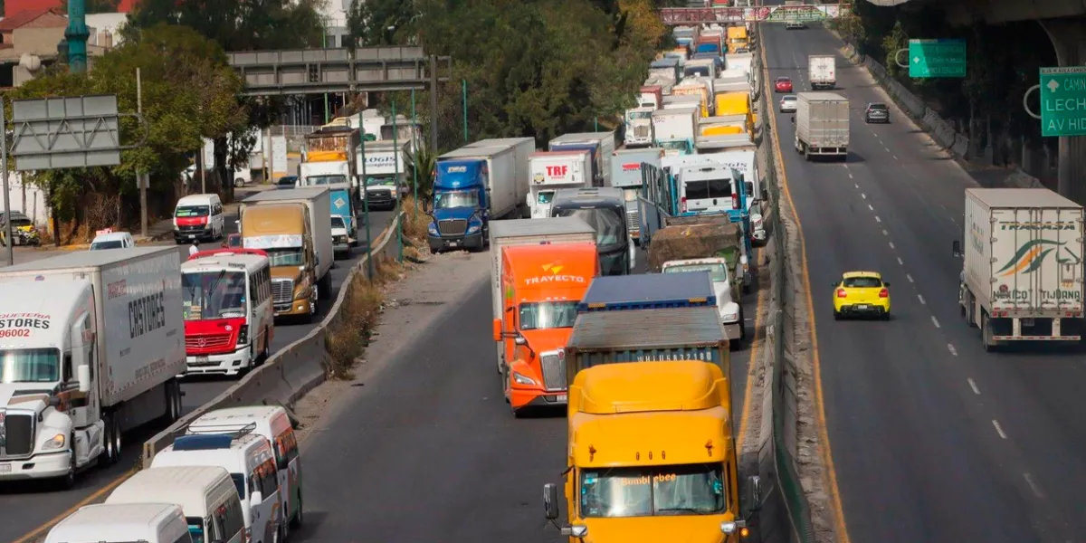 Transportistas anuncian paro nacional indefinido el 26 de octubre
