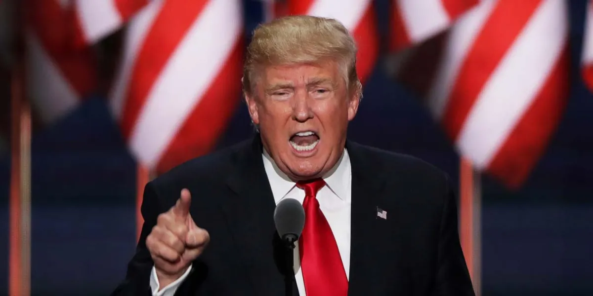 Trump amenaza a Irán con atacar “muy fuerte” si estuvo detrás del incidente en el vuelo de Flydubai