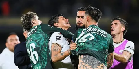 Bronca entre Pumas y León: Keylor Navas, protagonista