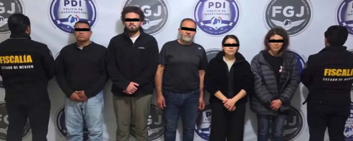 Exfuncionario y su familia caen por extorsión