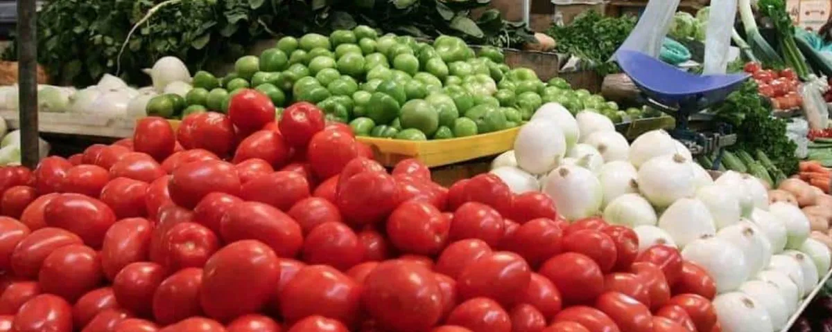 Inflación pega al bolsillo: jitomate, cebolla y gas L.P. registran fuertes alzas